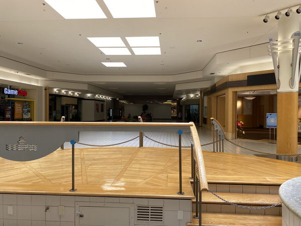 Bay City Mall (Bay City Town Center) - June 15 2022 Photo (newer photo)